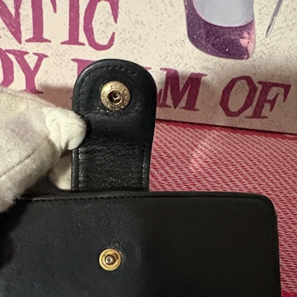 Chanel lambskin dual snap wallet - Picture 8 of 14